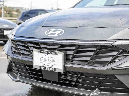New 2026 Hyundai Elantra SEL Sport Premium FWD image 5