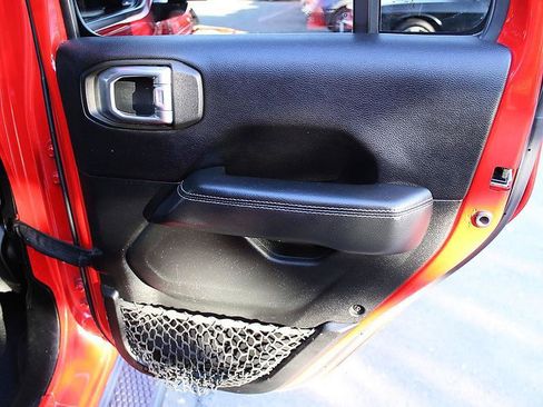 Used 2020 Jeep Wrangler Unlimited Sahara AWD/4WD image 17