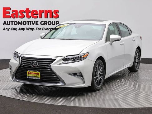 Used 2017 Lexus ES 350 w/ Navigation System Package FWD image 1