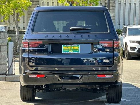 New 2025 Jeep Wagoneer Series II w/ Convenience Group I image 5