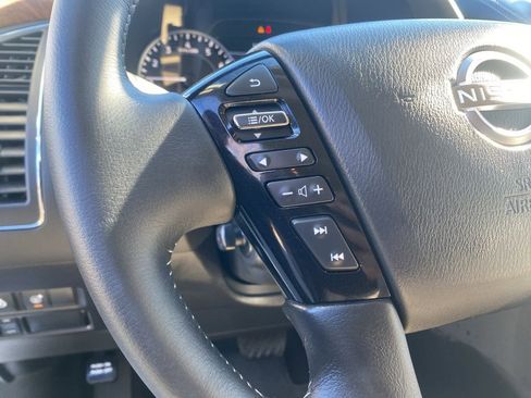 Used 2024 Nissan Armada SL w/ Captain's Chairs Package image 17