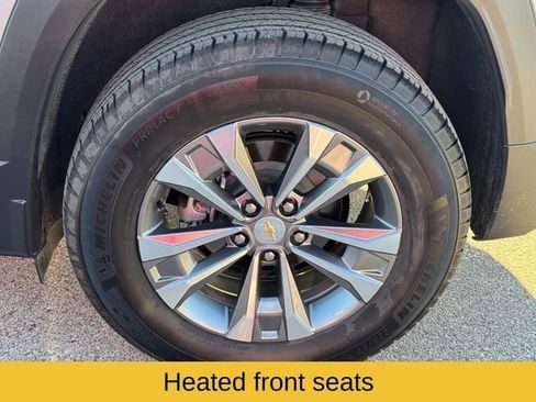 Used 2025 Chevrolet Equinox LT AWD/4WD image 9