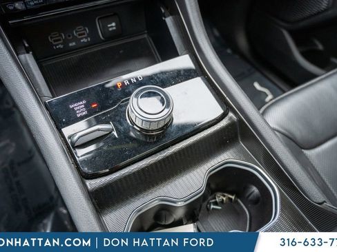 Used 2024 Jeep Grand Cherokee L Limited w/ Luxury Tech Group II AWD/4WD image 13