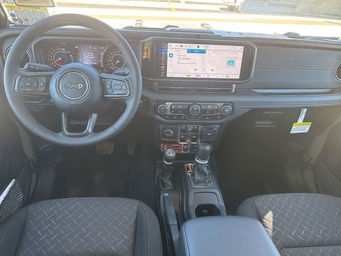 New 2026 Jeep Gladiator Mojave image 12