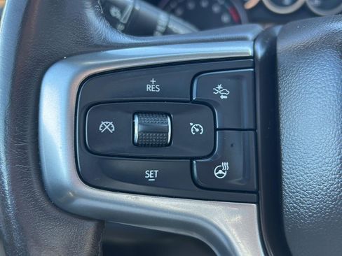 Used 2021 Chevrolet Suburban Z71 w/ Z71 Signature Package image 30