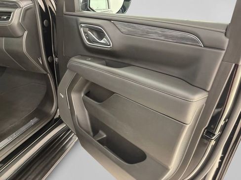 Used 2023 GMC Yukon SLT AWD/4WD image 15