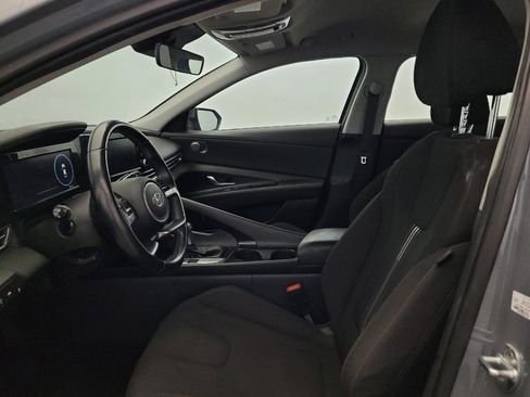 Used 2021 Hyundai Elantra SEL w/ Convenience Package FWD image 17