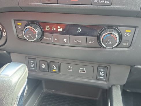 Certified 2024 Nissan Frontier SL w/ Technology Package AWD/4WD image 20