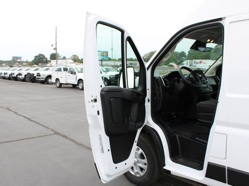 Used 2024 RAM ProMaster 3500 w/ Quick Order Package 22G SLT FWD image 23