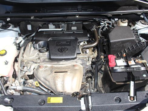 Used 2014 Toyota RAV4 Limited w/ Technology Package AWD/4WD image 46