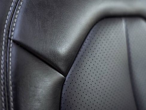 Used 2024 Chrysler Pacifica Touring-L image 33