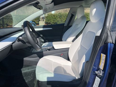 Used 2022 Tesla Model 3 Long Range image 17