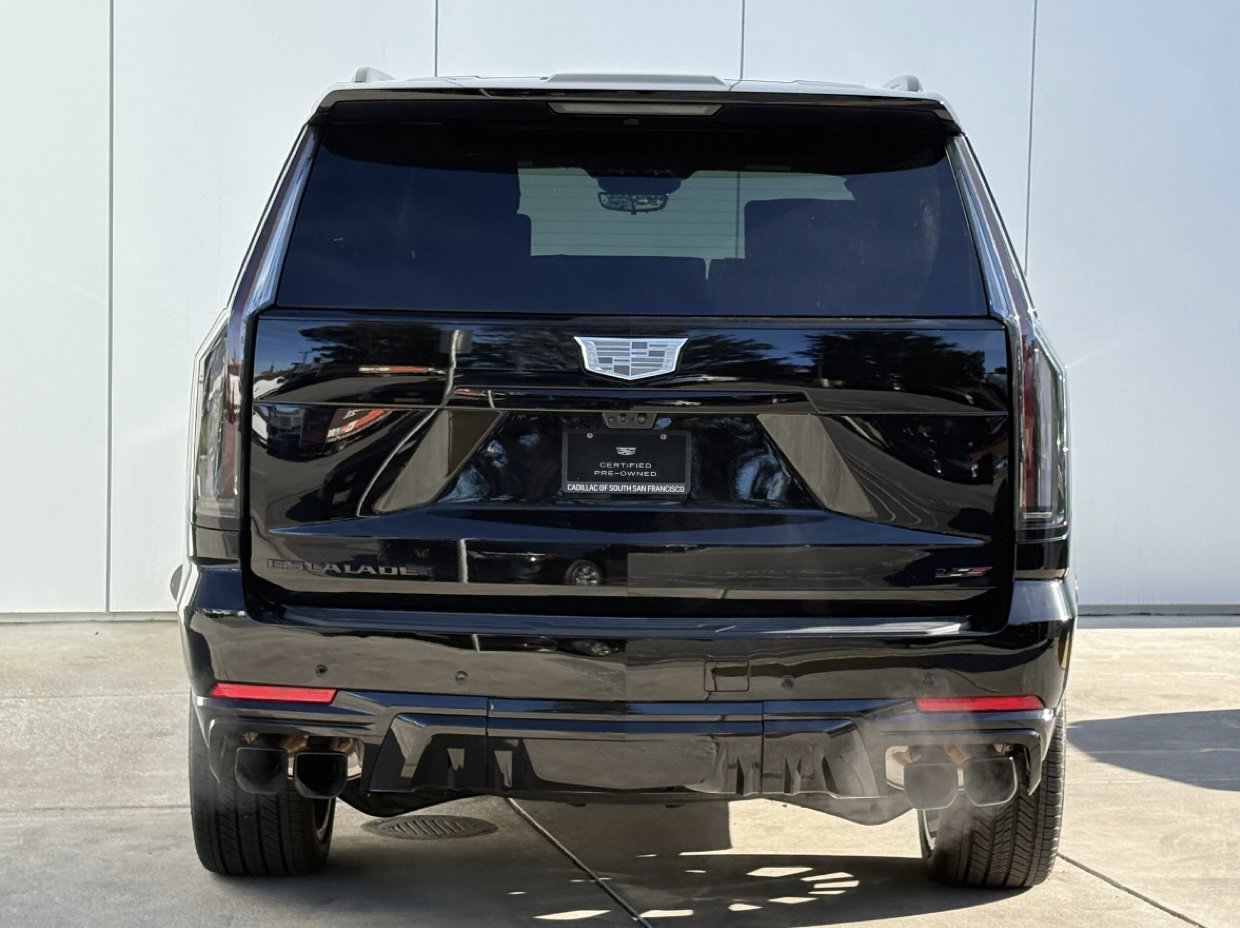 Used 2026 Cadillac Escalade V w/ LPO, ONYX Package AWD/4WD image 8