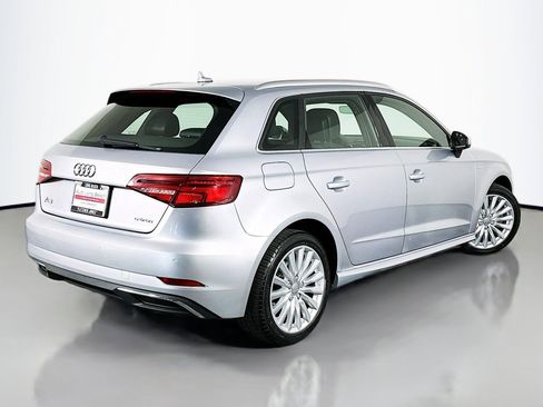 Used 2017 Audi A3 e-tron Premium Plus w/ Technology Package FWD image 14