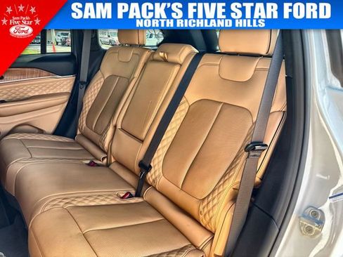 Used 2025 Jeep Grand Cherokee Summit AWD/4WD image 32