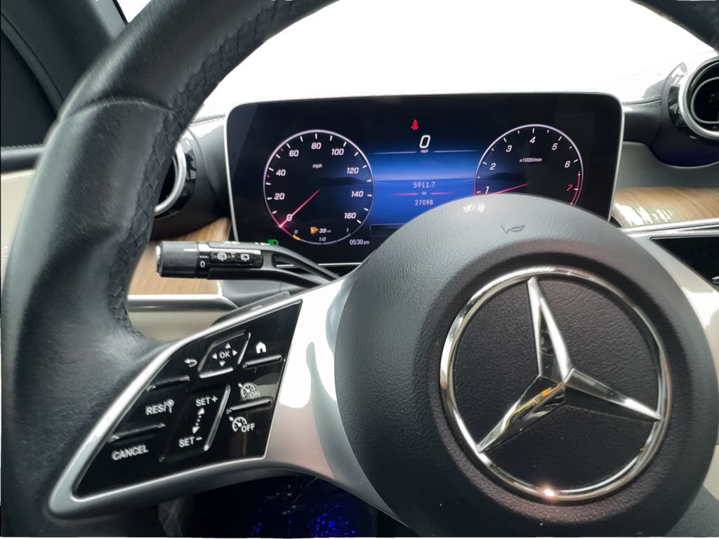 Used 2024 Mercedes-Benz GLC 300 4MATIC image 44