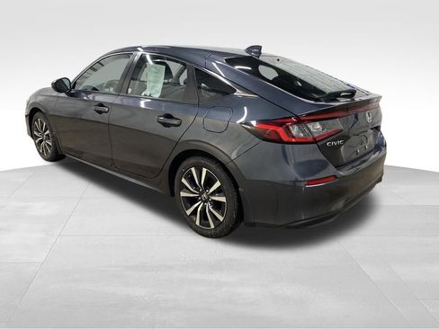 Used 2022 Honda Civic EX-L image 2