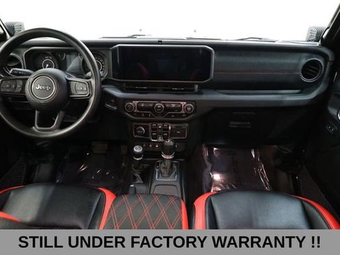 Used 2025 Jeep Wrangler Unlimited Sport AWD/4WD image 27