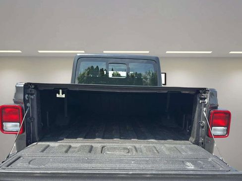 Used 2021 Jeep Gladiator Sport w/ Trailer Tow Package AWD/4WD image 9