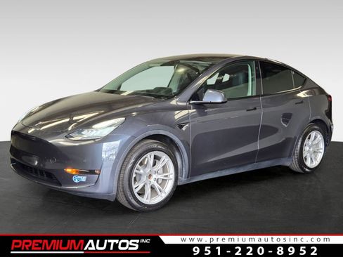 Used 2021 Tesla Model Y 2WD image 1