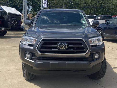 Used 2023 Toyota Tacoma SR5 RWD image 2