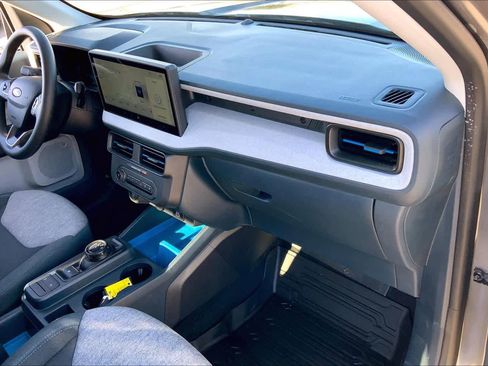 Used 2025 Ford Maverick XLT w/ Equipment Group 302A image 17