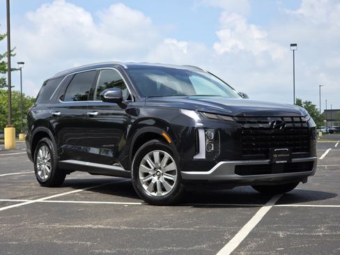 Used 2024 Hyundai Palisade SEL AWD/4WD image 2