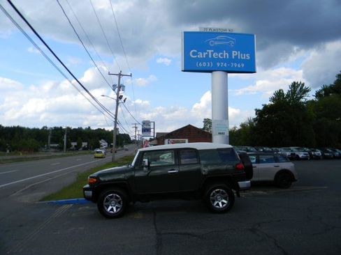 Used 2014 Toyota FJ Cruiser 4WD w/ Convenience Package image 8
