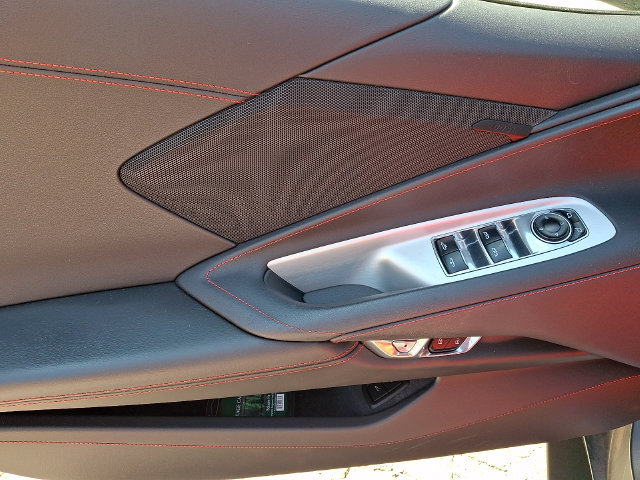 Used 2023 Chevrolet Corvette Stingray Convertible RWD image 11