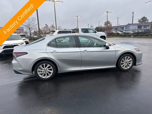 Used 2023 Toyota Camry LE image 6