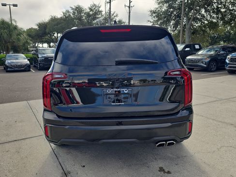 Certified 2024 Kia Telluride S w/ S Sunroof Package FWD image 7