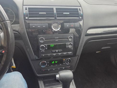 Used 2009 Ford Fusion SEL image 13