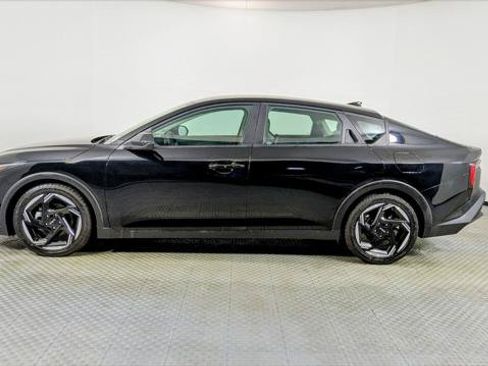 Used 2025 Kia K4 EX FWD image 3