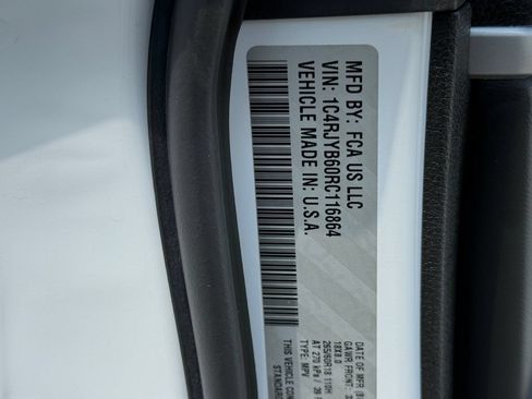 Used 2024 Jeep Grand Cherokee Limited 4xe AWD/4WD image 30