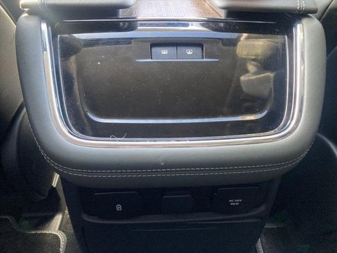 Used 2024 Lincoln Navigator Black Label image 34
