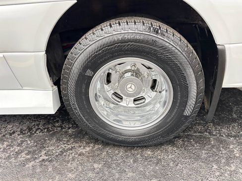 Used 2020 Mercedes-Benz Sprinter 3500 w/ Windows All Around Package image 9