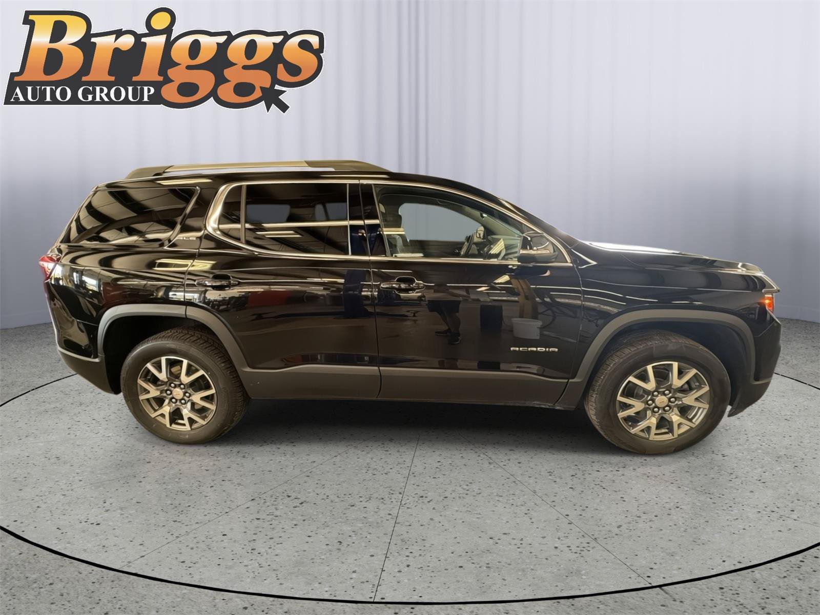 Used 2022 GMC Acadia SLE w/ Driver Convenience Package FWD image 6