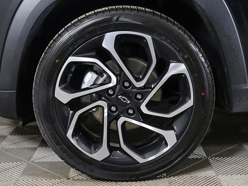 Used 2025 Chevrolet Trax RS w/ Driver Confidence Package image 22