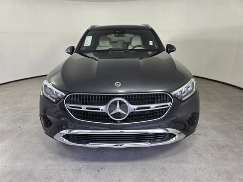 New 2026 Mercedes-Benz GLC 300 image 2