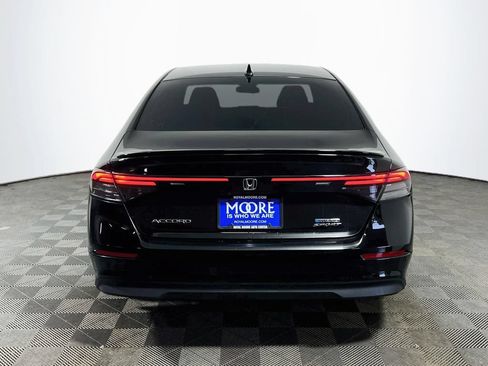 Used 2023 Honda Accord Sport image 6