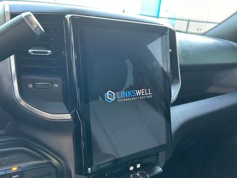 Used 2021 RAM 2500 Big Horn image 22