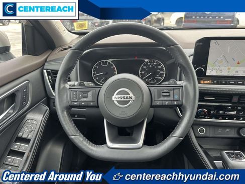 Used 2021 Nissan Rogue SL w/ Premium Package image 12