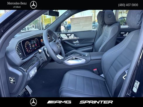 New 2026 Mercedes-Benz GLS 580 4MATIC image 8