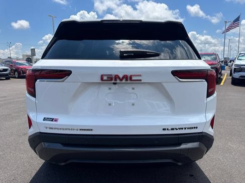 Used 2026 GMC Terrain Elevation w/ Elevation Premium Package AWD/4WD image 5
