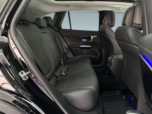 Used 2023 Mercedes-Benz GLC 300 4MATIC image 25