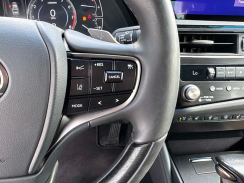Used 2024 Lexus ES 350 Ultra Luxury w/ Accessory Package (Z2) FWD image 28