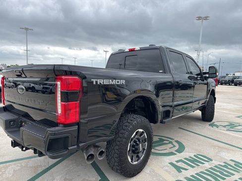 Certified 2024 Ford F250 Lariat w/ Lariat Ultimate Package image 3