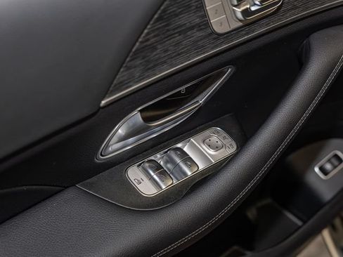 Used 2026 Mercedes-Benz GLS 450 4MATIC image 14