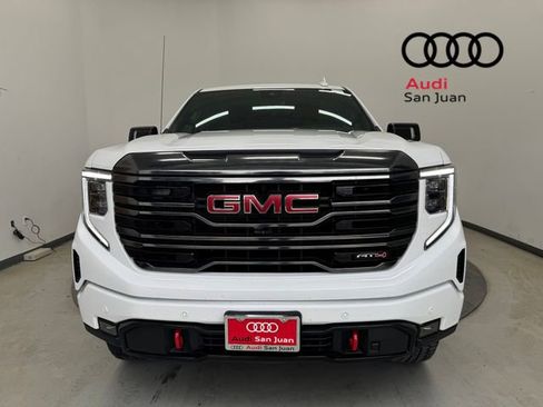 Used 2022 GMC Sierra 1500 AT4 w/ AT4 Premium Package image 2