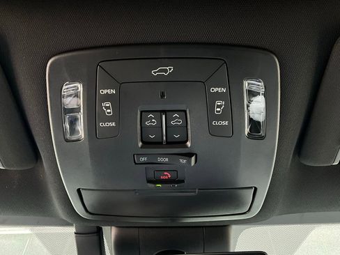 New 2026 Toyota Sienna Limited image 19